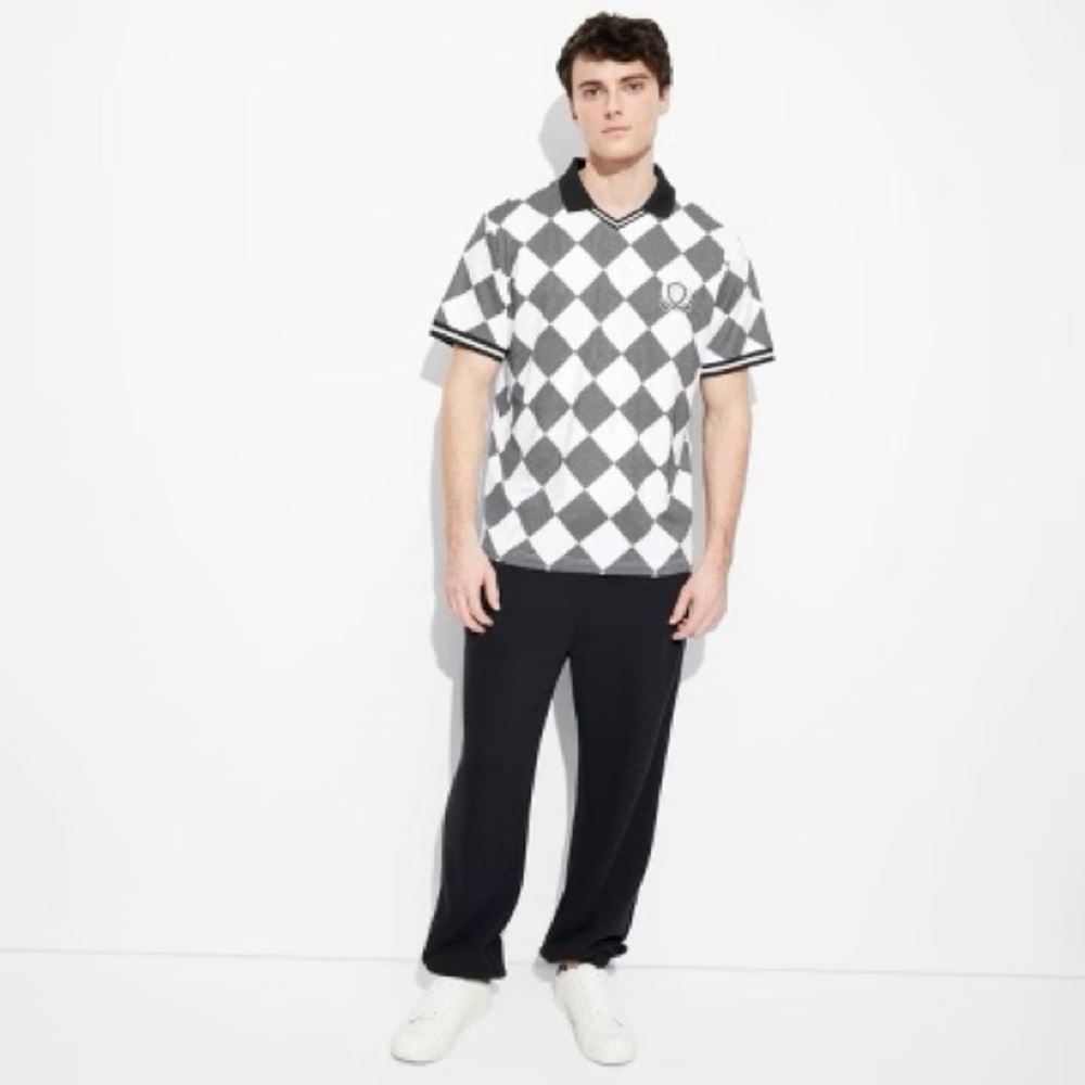 Original Use Black and White Diamond Pattern Men's Soccer Jersey Size M